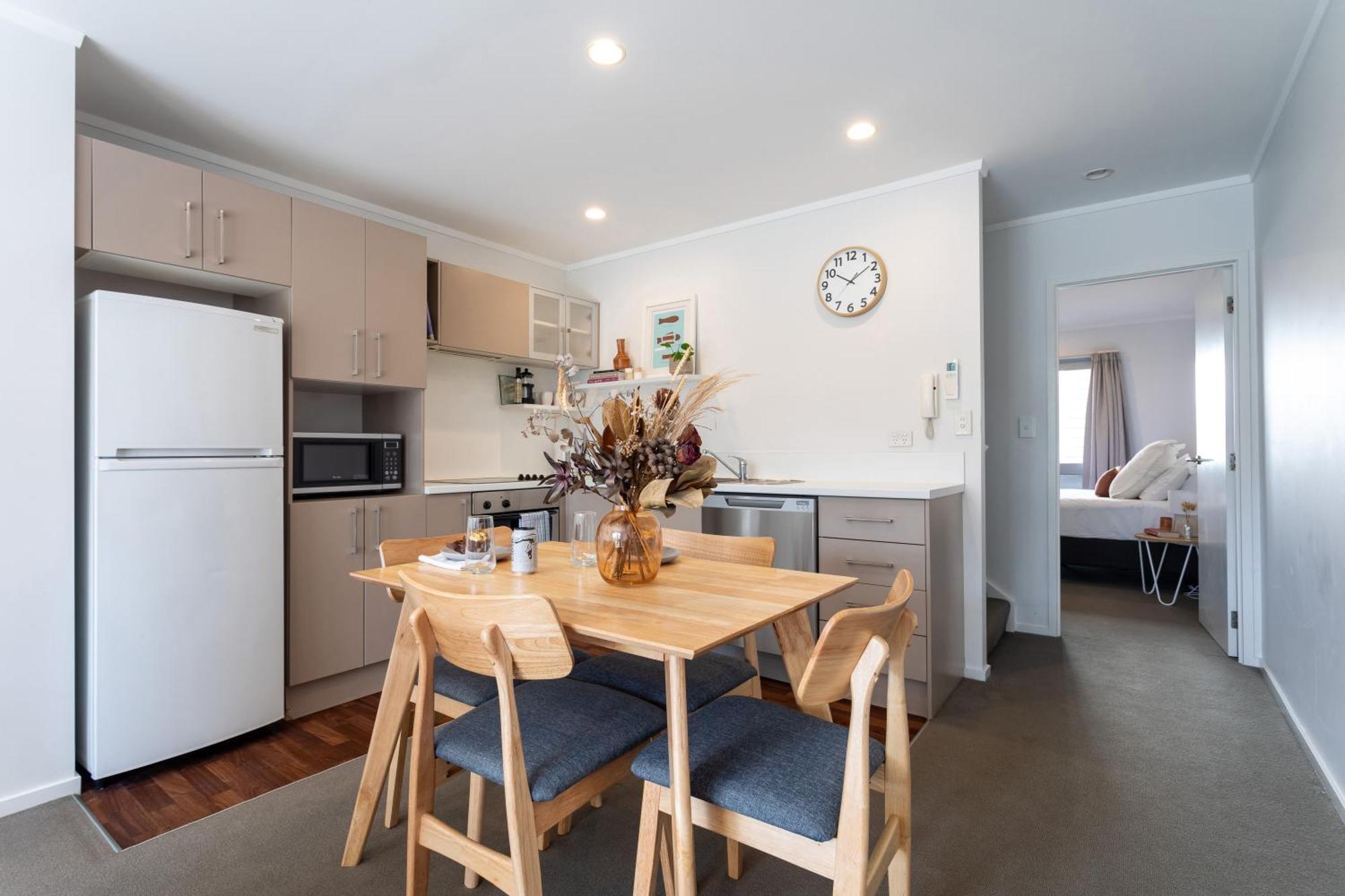 Bright Morningside Apartment Окленд Экстерьер фото